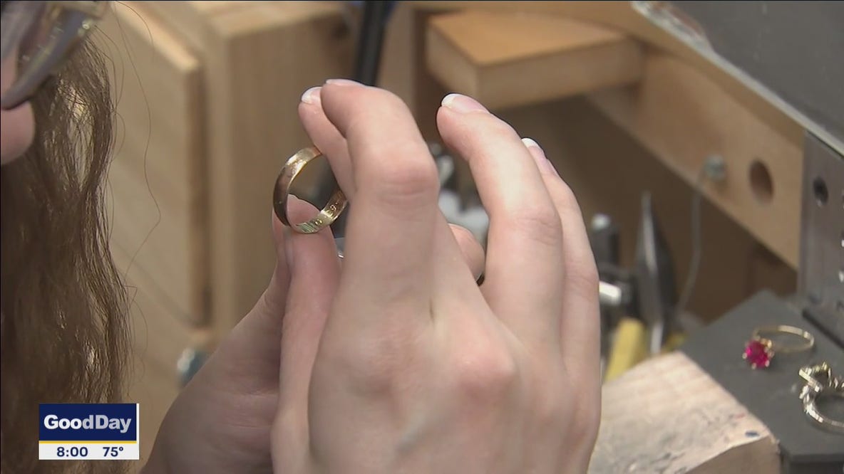 Creating custom jewelry